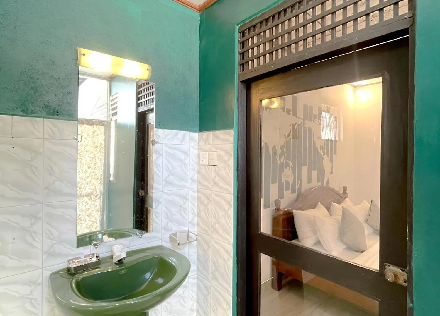 Bed & Breakfast Dew Ceylon Villa Negombo